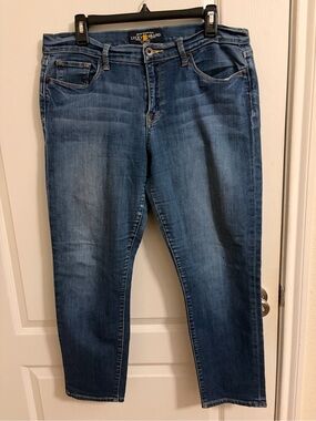 Lucky Brand Sofia Capri - Women’s Mid-Rise Blue Denim Capri